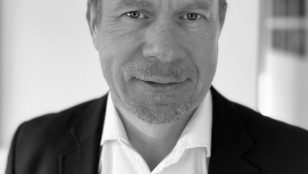 Finepart-Lars-Darvall-vd-press